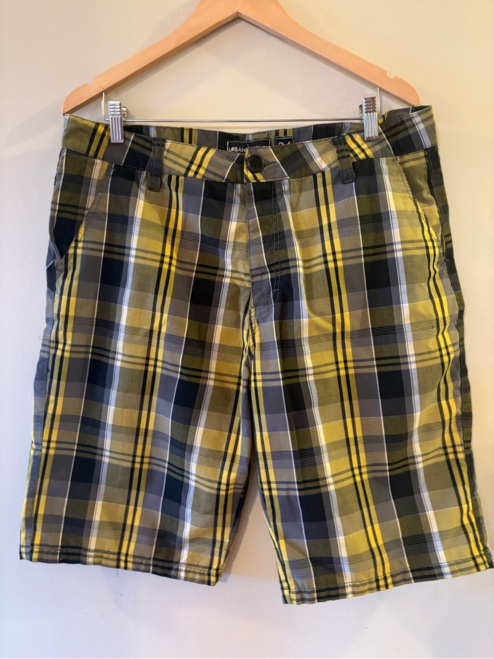 Urban Heritage, Men's Yellow Plaid Shorts, Sz 36